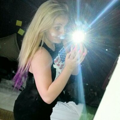 Profile Picture of Piper Law (@meg_batemann) on Twitter