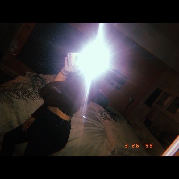 Profile Picture of Lahela Thomas (@lahela_dea) on Poshmark