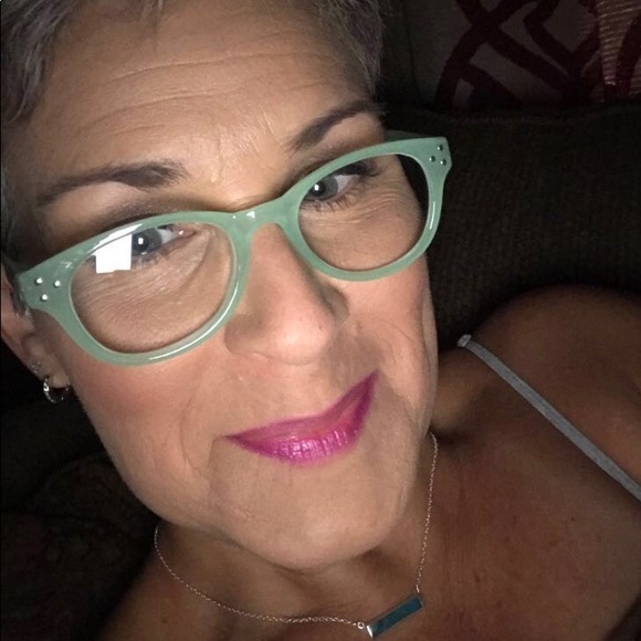 Profile Picture of Christy Harberson (@twinsmom0220) on Poshmark