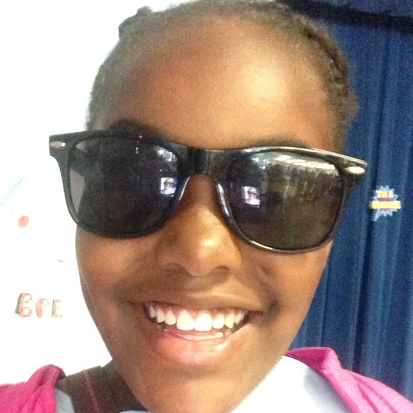 Profile Picture of Naima Robinson (@naima_101) on Poshmark