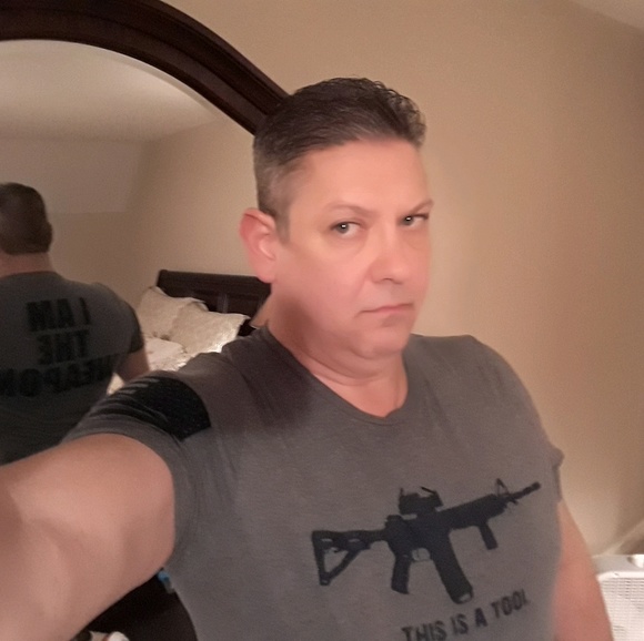 Profile Picture of Scott Cooke (@scozzybear67) on Poshmark