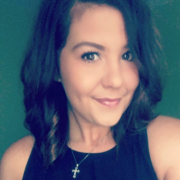 Profile Picture of Haley Reiff (@hayreiff1) on Poshmark