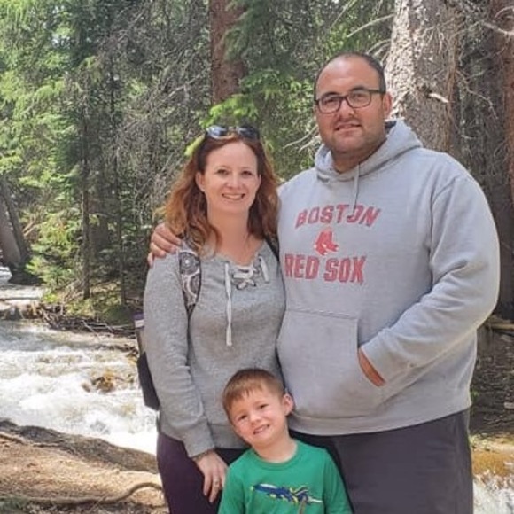 Sarah Volker - Poshmark Profile Picture of Sarah Volker (@savolker) on Poshmark