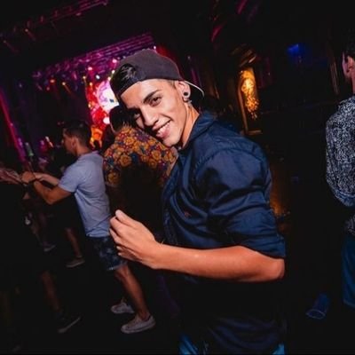 Profile Picture of Paul (@young_paul21) on Twitter