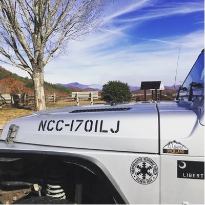 Profile Picture of Dustin Crowell (@dustincrowell) on Twitter