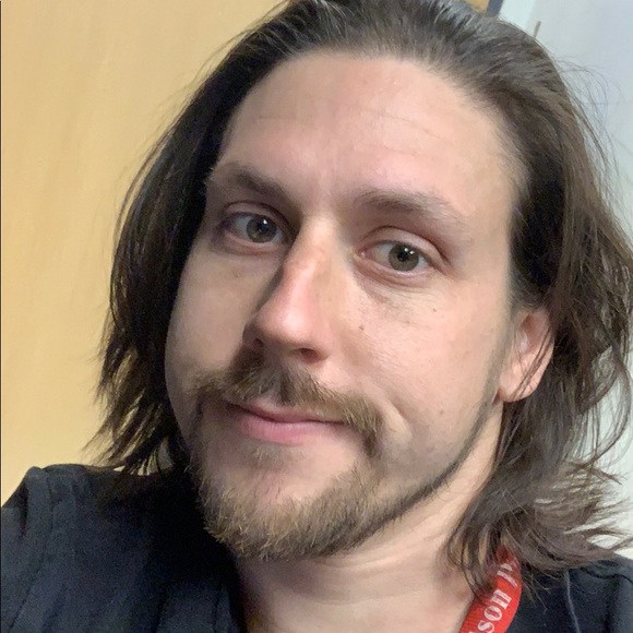 Profile Picture of Cam Ciesluk (@camciesluk) on Poshmark