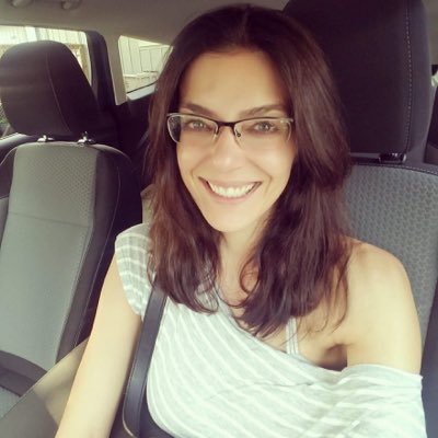 Profile Picture of Adrianne Curry Fans (@AdrianneCFans) on Twitter