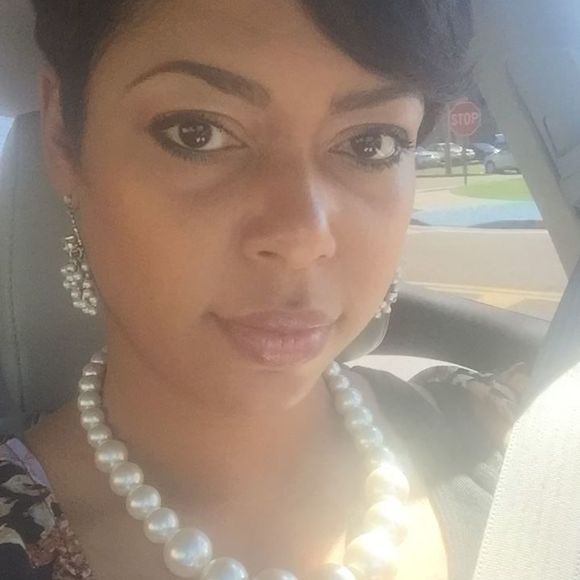 Profile Picture of Chinelo Bosah (@chinelo_evans) on Poshmark