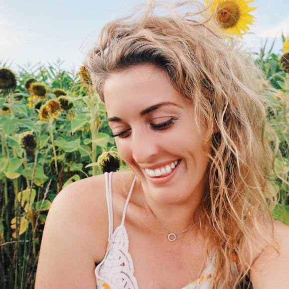 Profile Picture of Allison Isaacson (@indiegirl800) on Poshmark
