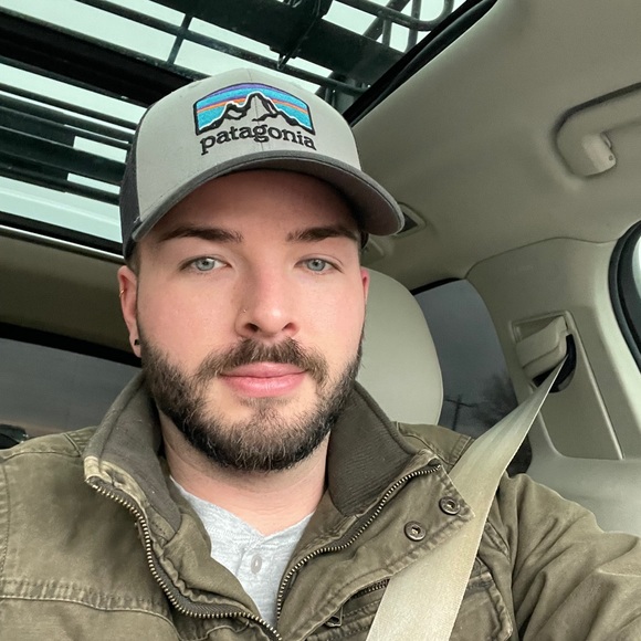 Profile Picture of Josh Mcnabb (@joshmcnabb) on Poshmark