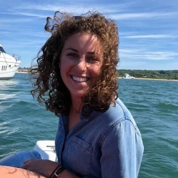Profile Picture of Michelle Jolson (@devorah__) on Poshmark