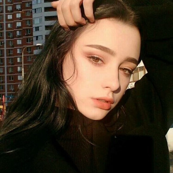 Profile Picture of Gething Kidbyov (@gethingkidbyov) on Poshmark