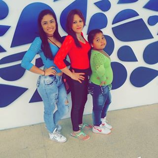 Profile Picture of Rosiris Gonzalez (Cristina Perez) (@rosiris.gonzalezescorcia) on Facebook