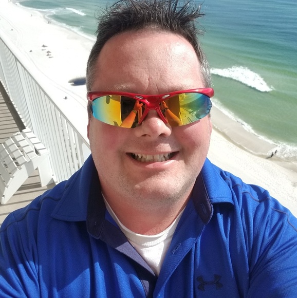 Profile Picture of John Zitko (@blueaeboy30) on Poshmark