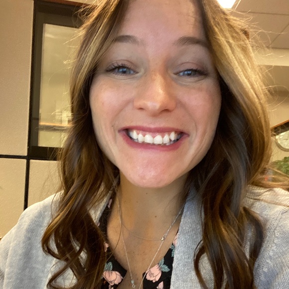 Heather Gee - Poshmark Profile Picture of Heather Gee (@hnfamularo) on Poshmark