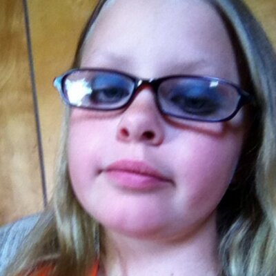 Profile Picture of Julia Pearson (@juliapearson12) on Twitter