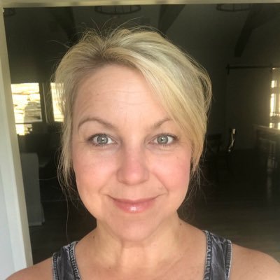 Profile Picture of Shari Holt (@Shari_Holt) on Twitter