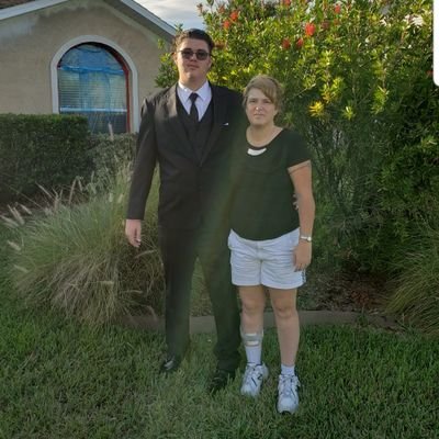 Profile Picture of Kellyh (@kellyhopper372) on Twitter