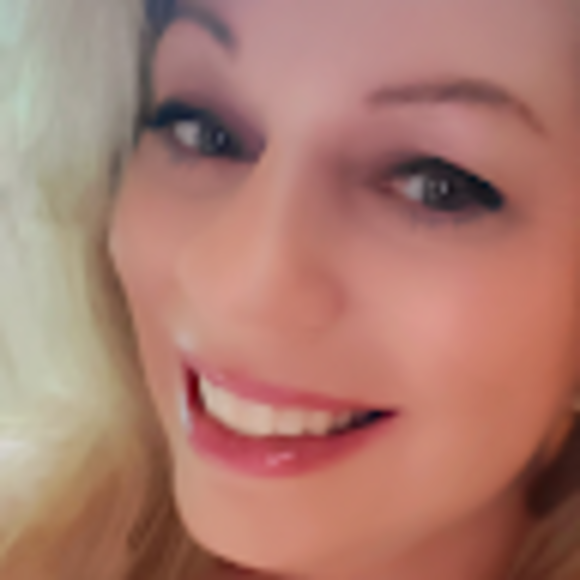 Profile Picture of Caroline Maultsby (@carolinemaultsb) on Poshmark
