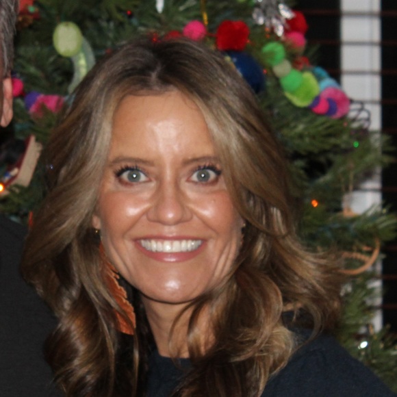 Profile Picture of Carrie Campbell (@soupmomma) on Poshmark