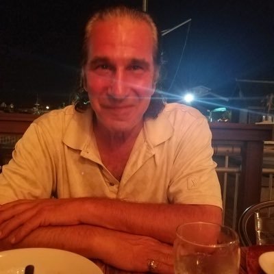 Profile Picture of Howie Dash (@howie_dash) on Twitter