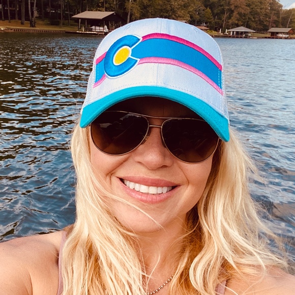 Profile Picture of Vanessa Polozola (@vpolo1) on Poshmark