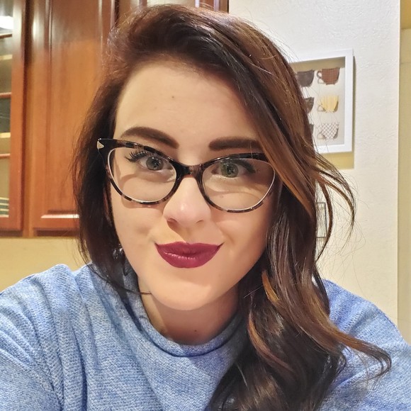 Nicole Ertzman - Poshmark Profile Picture of Nicole Ertzman (@nicoleertzman) on Poshmark