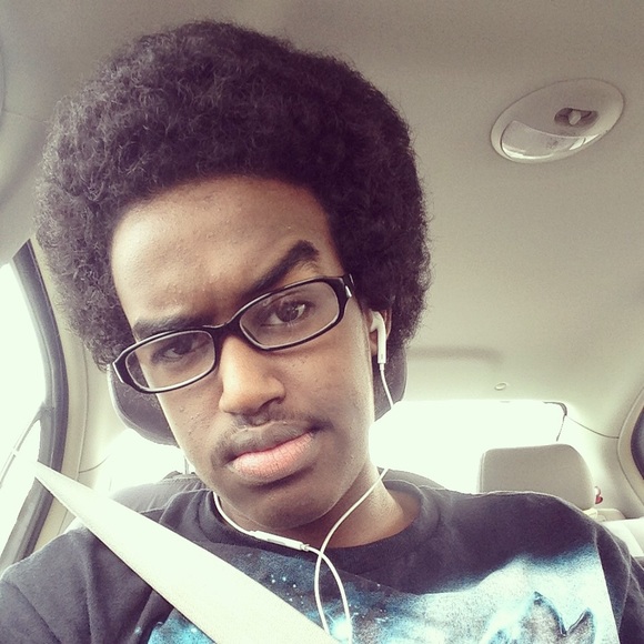 Profile Picture of Osman Osman (@romanosman98) on Poshmark