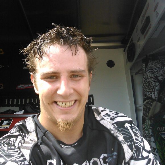 Profile Picture of Kenneth Barnes (@kennybarnes85) on Poshmark