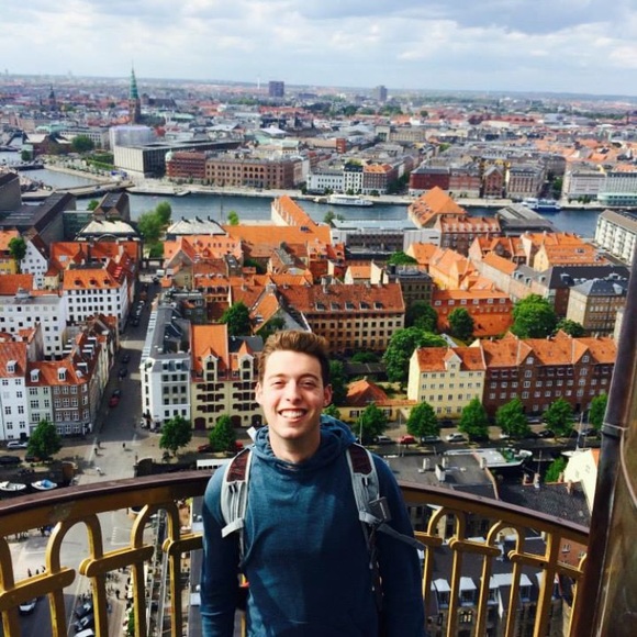 Profile Picture of Ryan Zukerman (@rzuk13) on Poshmark