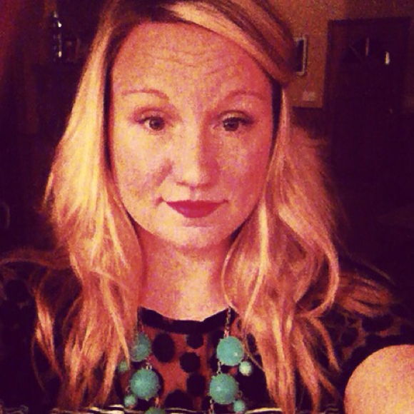 Profile Picture of Rebecca Topping (@bcky17) on Poshmark