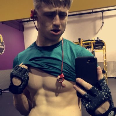 Profile Picture of Corey Tomlin (@corey_tomlin) on Twitter