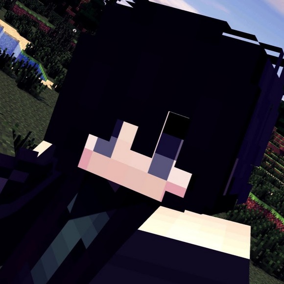 Profile Picture of Charlotte Matthews (@ghoststudios) on Poshmark