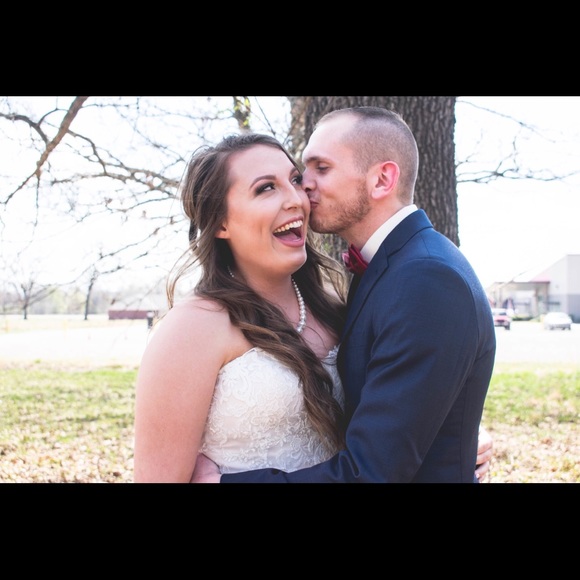 Profile Picture of Aspen Farmer (@aspenrose25) on Poshmark