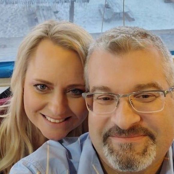 Profile Picture of Chanda Pinter (@bfly74) on Poshmark