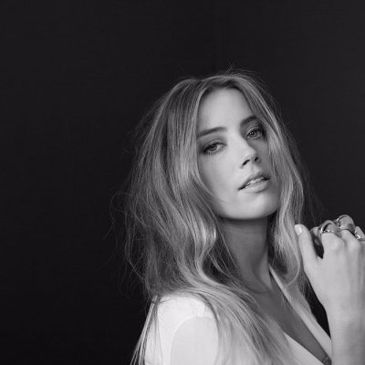 Profile Picture of Renee Ayers (@ReticentPrey) on Twitter