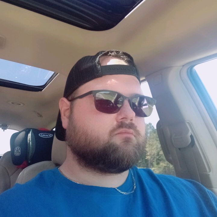 Profile Picture of michaelcrom (@michaelcrom) on Tiktok