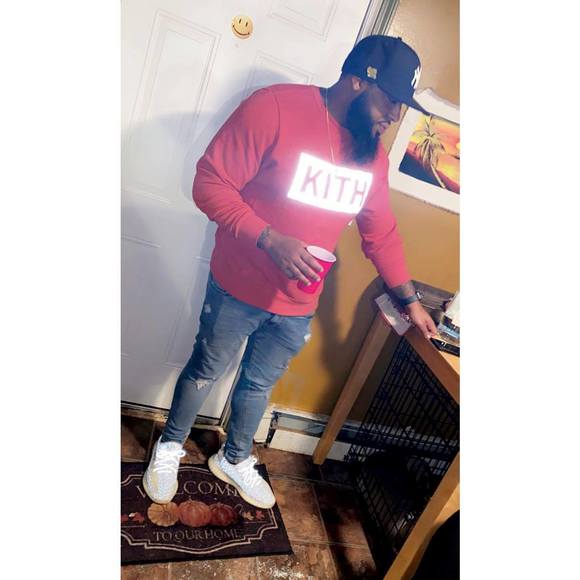 Profile Picture of Brendan Walker (@montegadub) on Poshmark