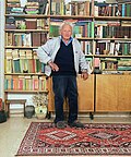 Profile Picture of Peretz Rosenbergon Wikipedia