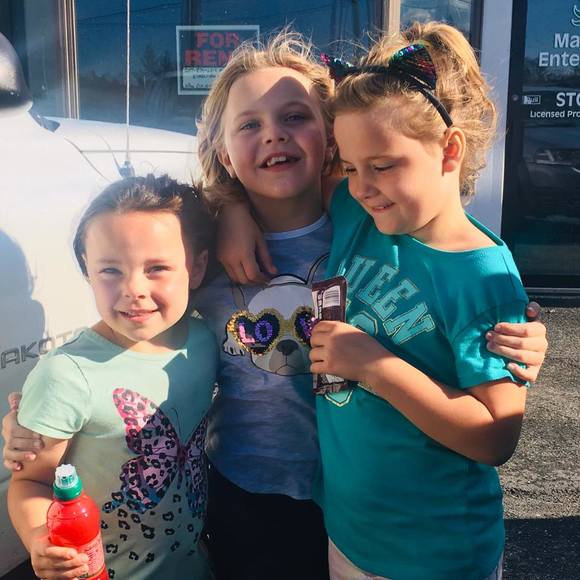 Profile Picture of Jen daniel Bouchard (@jbouchard321) on Poshmark