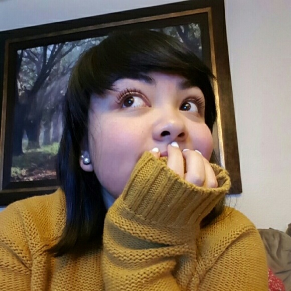 Angelica Macaspac - Poshmark Profile Picture of Angelica Macaspac (@gelisayshi) on Poshmark