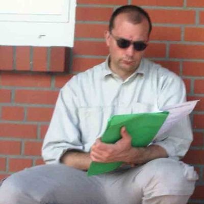 Profile Picture of Dosier Michael (@DosierMichael3) on Twitter
