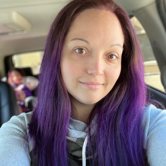 Profile Picture of Kalana Deblauw (@bkdeblauw) on Poshmark