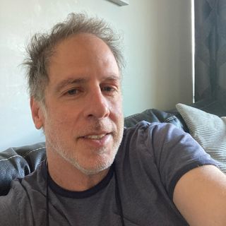 Profile Picture of Eric Mauro (@ericmaurostainedglass) on Instagram