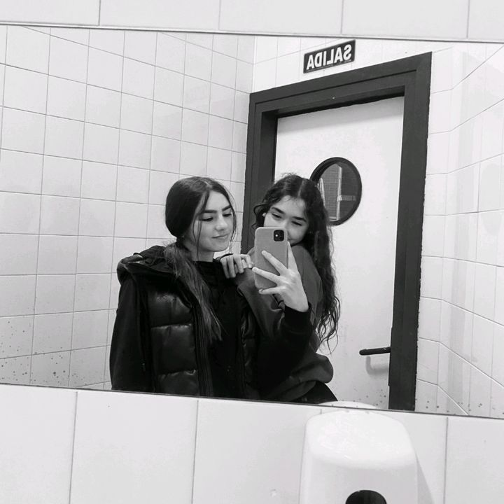 Profile Picture of 🫶🏼 (@sandrahern_) on Tiktok
