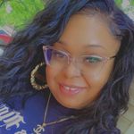 Profile Picture of Amanda Frierson (@quiet_stacks) on Instagram