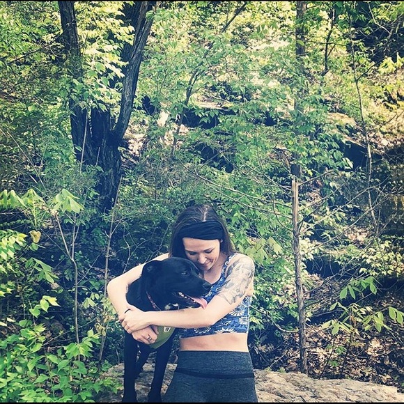 Profile Picture of Dawn Senser (@dszenszer) on Poshmark