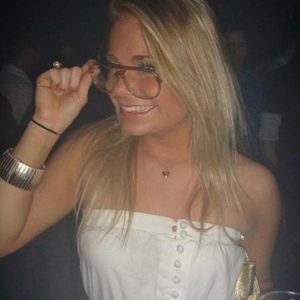 Profile Picture of Isabella Barrett (@isabellaviktoria) on Myspace