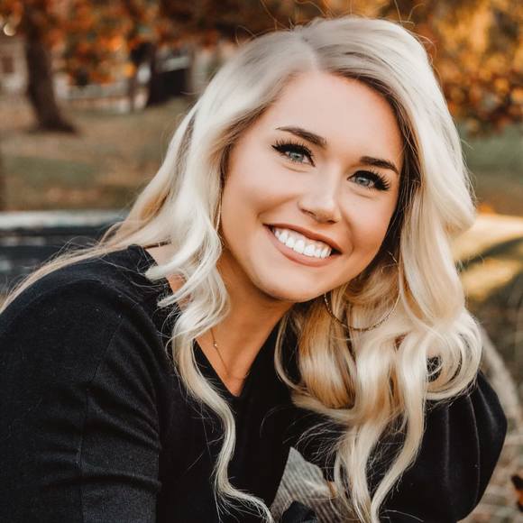 Profile Picture of Abby Raeman (@abigail_raeman) on Poshmark