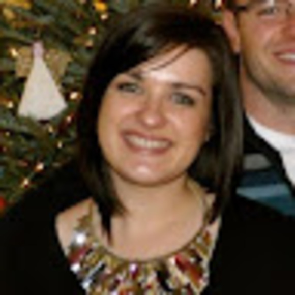 Profile Picture of Kellie Clifford (@kelliececilia) on Poshmark